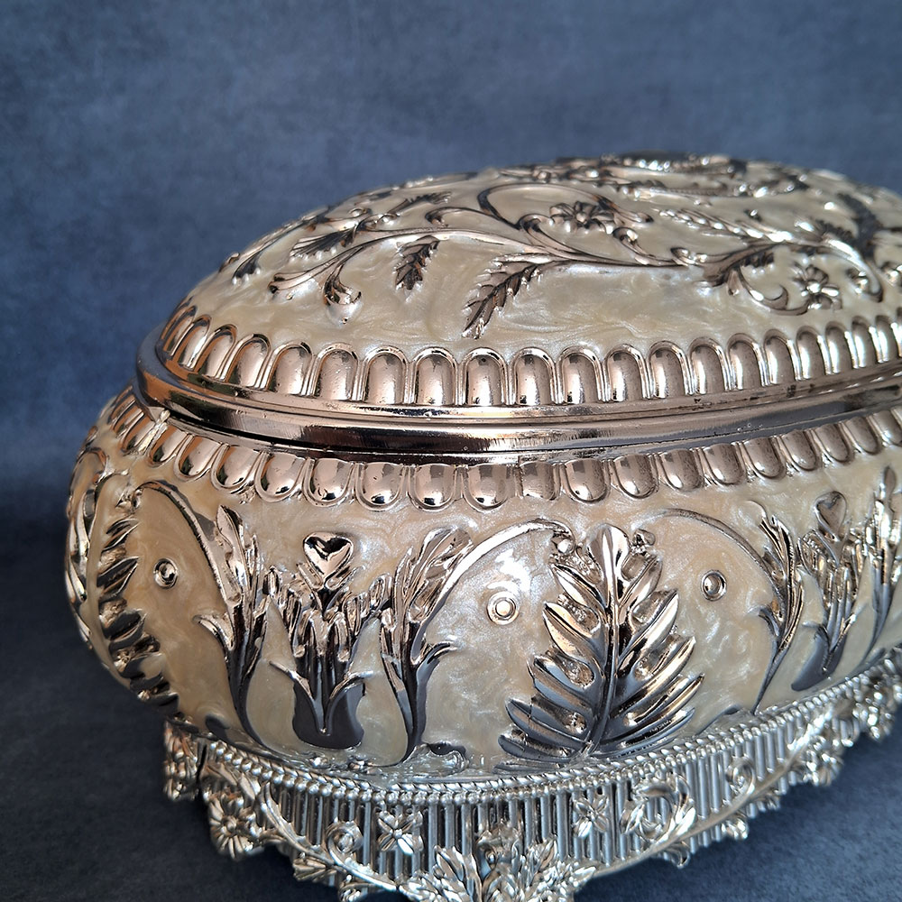 Oval-Shape-Big-Box3