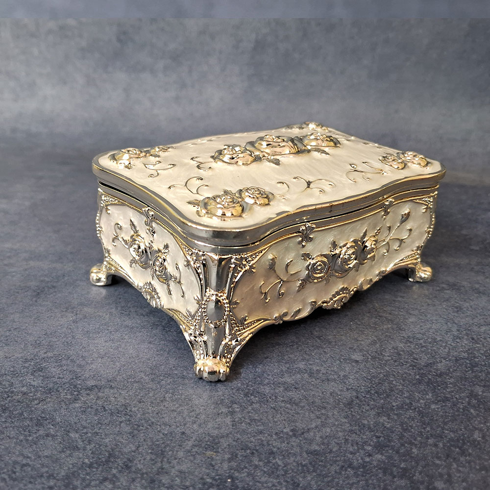 SQUARE-RING-BOX3